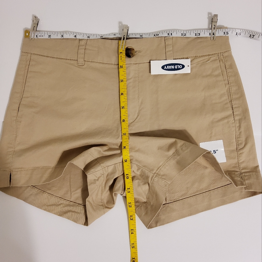 NWT!  OLD NAVY EVERYDAY SHORT KHAKI SIZE 2 - Picture 3 of 8